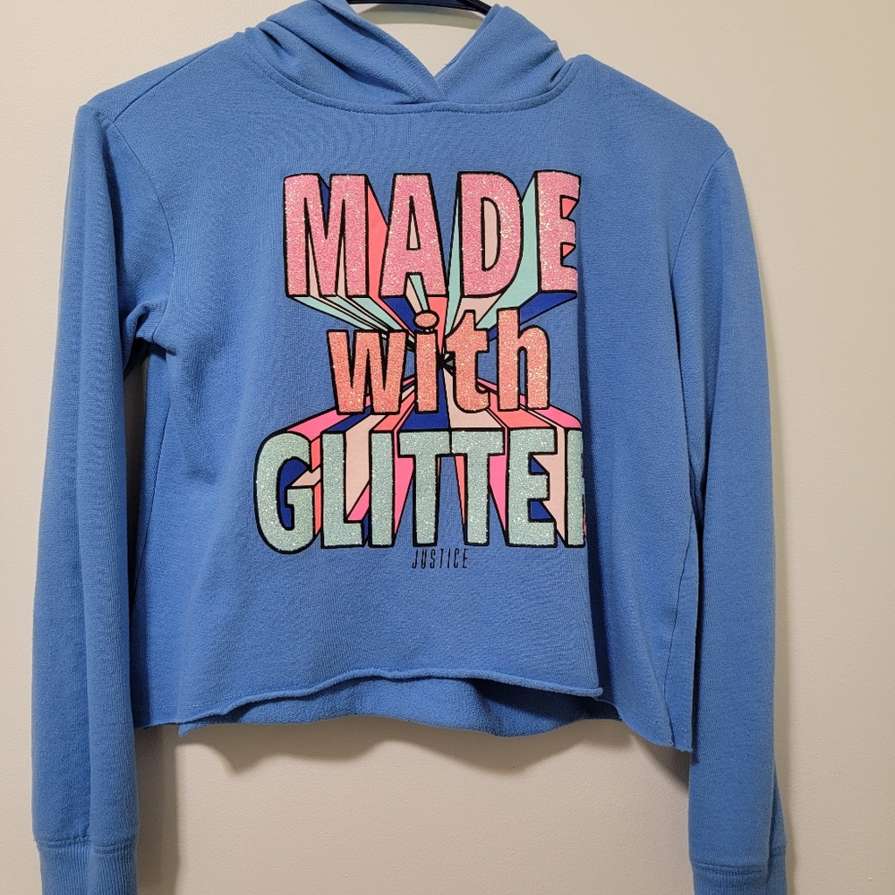 Hoodie shirt.
